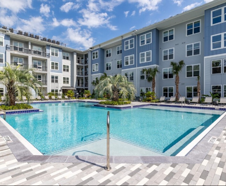 outdoor swimming pool